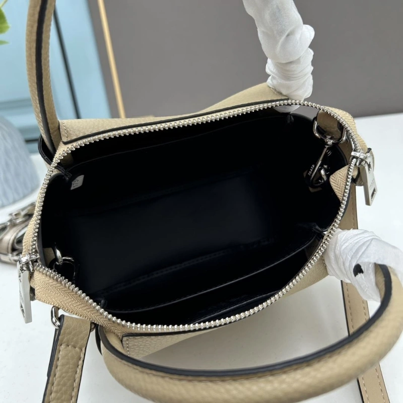 Pra*a top handle bags 4213a-0260