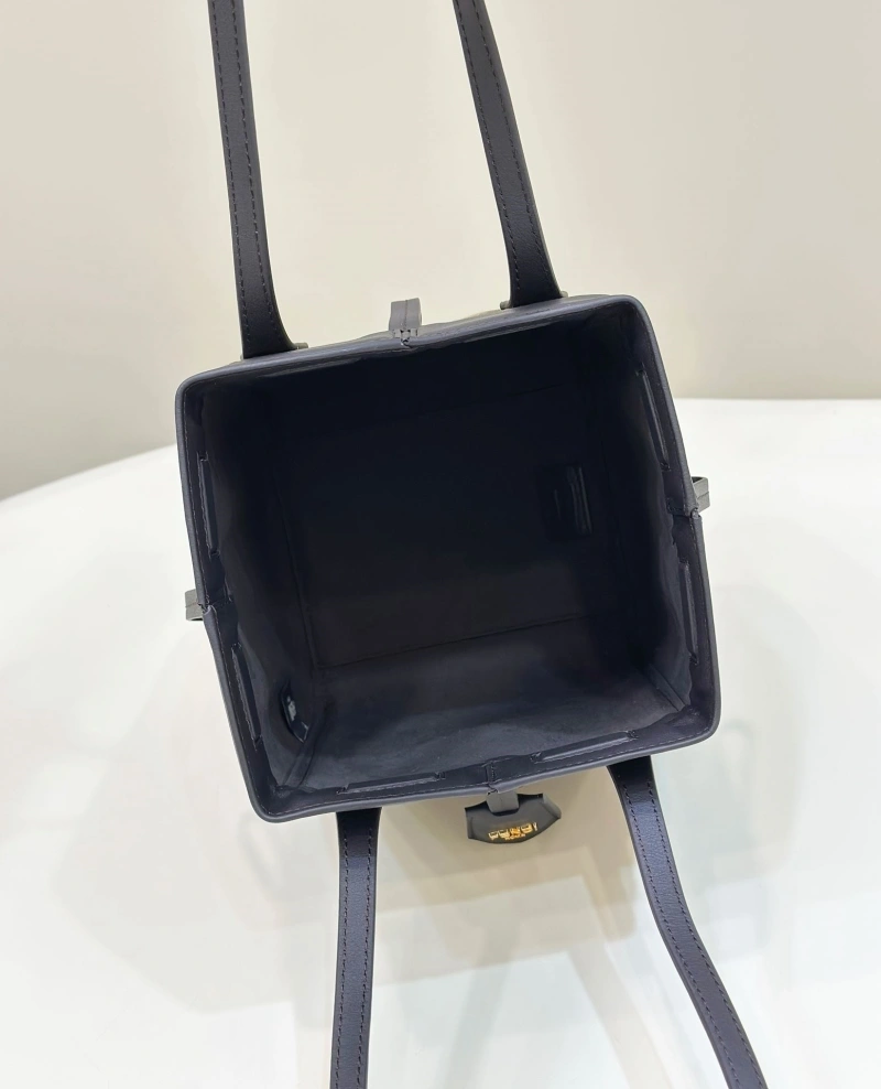 F**di top handle bags 4220-0032