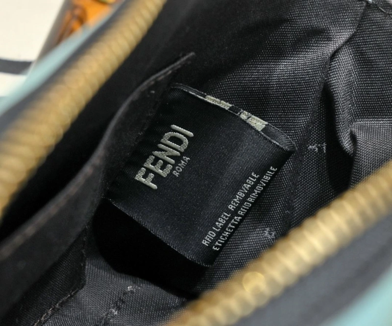 F**di top handle bags 4220-0046