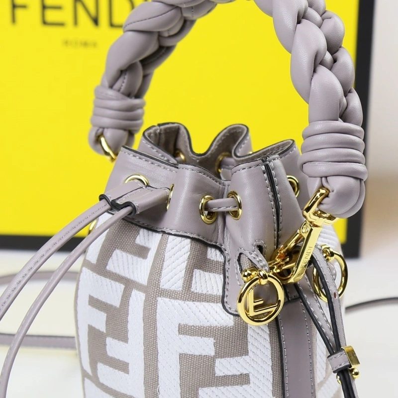 F**di bucket bags 4220-0107