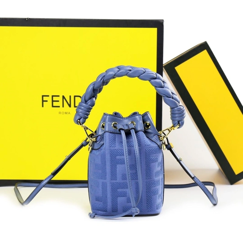 F**di bucket bags 4220-0108