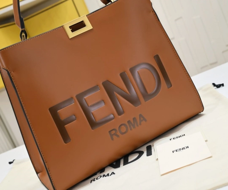 F**di shopping bags 4220-0227
