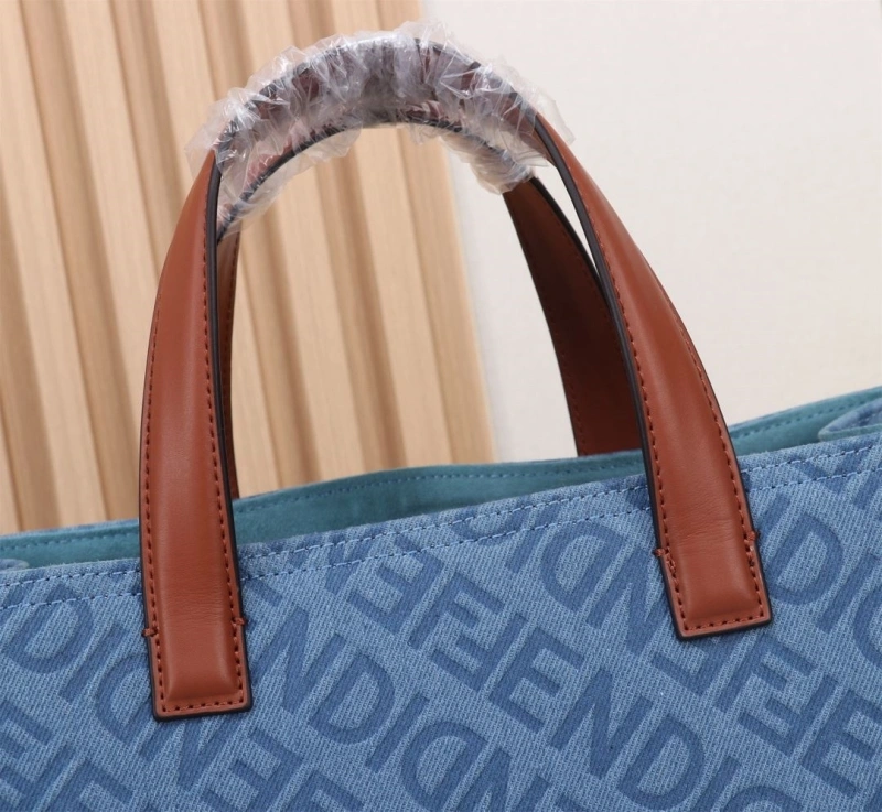 F**di shopping bags 4220-0240