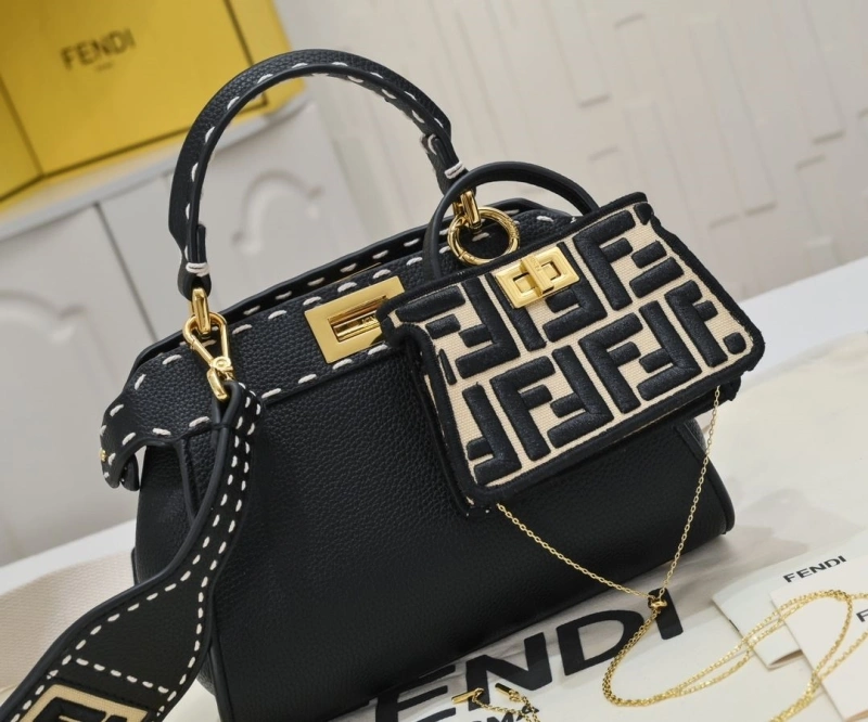 F**di shopping bags 4220-0268