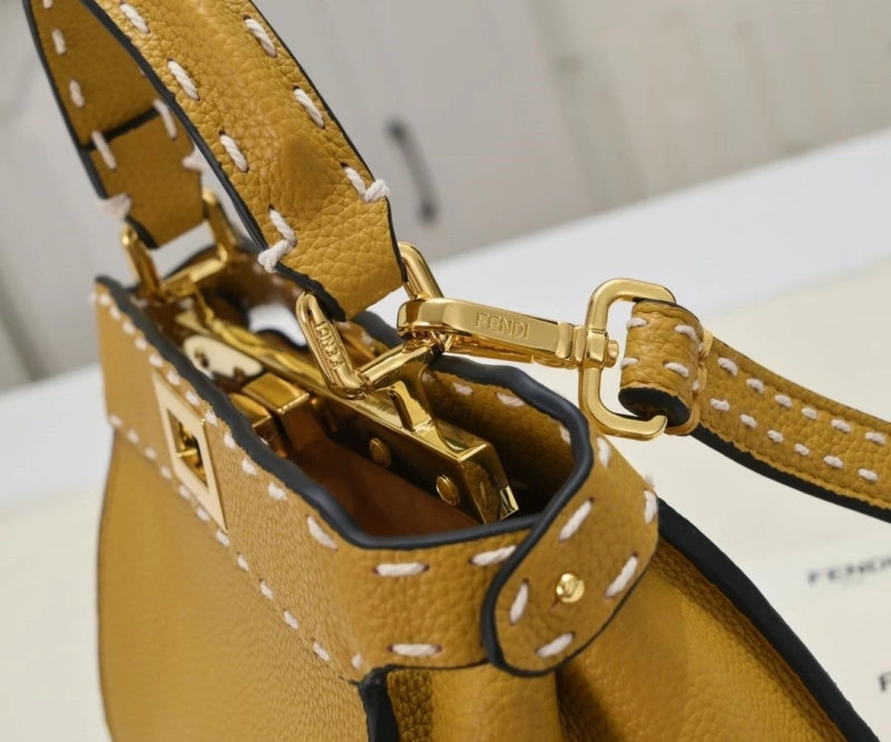 F**di shopping bags 4220-0270
