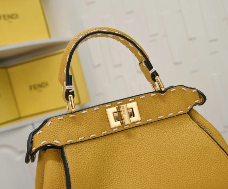 F**di shopping bags 4220-0270