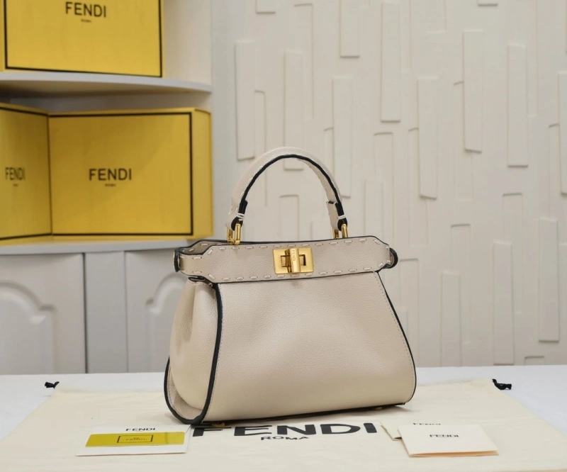 F**di shopping bags 4220-0274