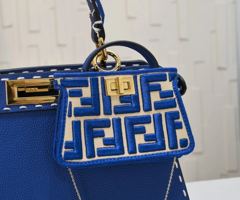 F**di shopping bags 4220-0275