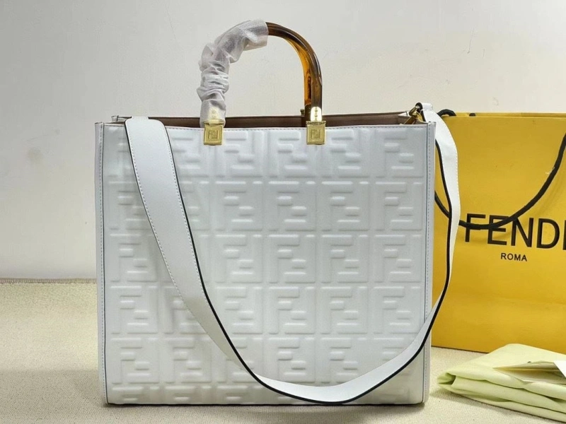 F**di shopping bags 4220-0289