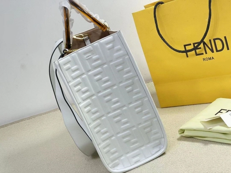 F**di shopping bags 4220-0289