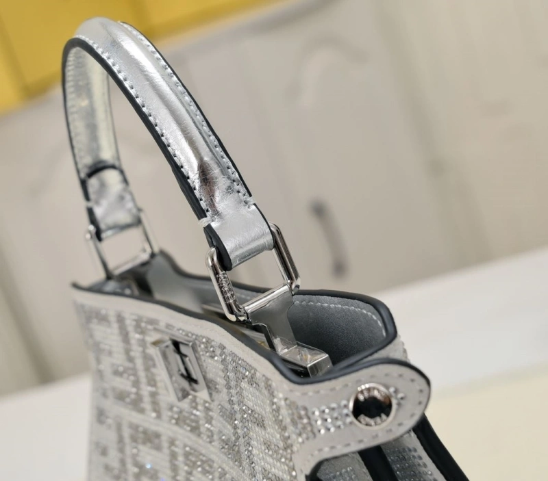 F**di top handle bags 4220-0311