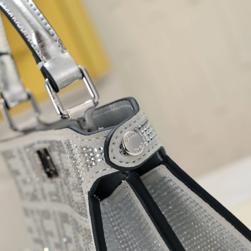 F**di top handle bags 4220-0311