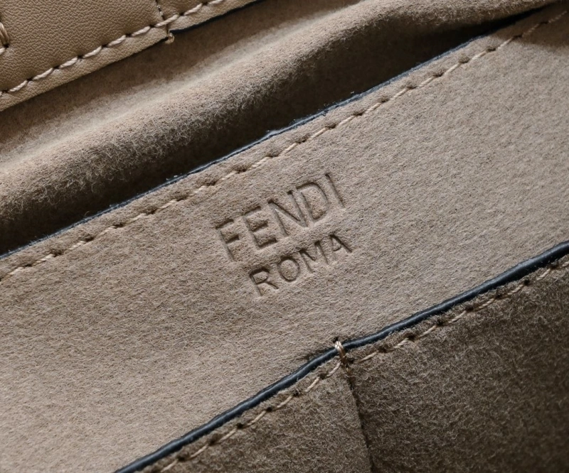 F**di shopping bags 4220-0339