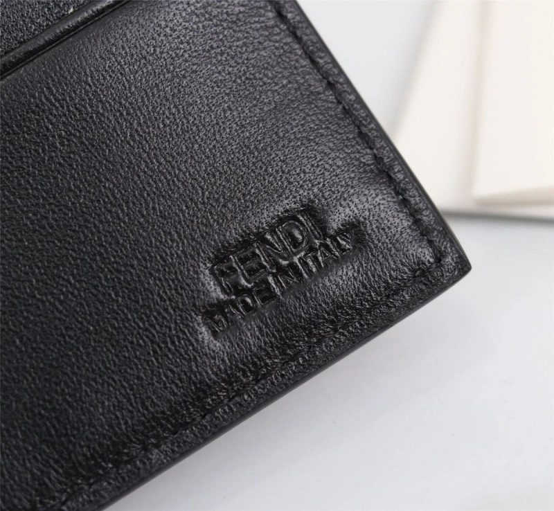 F**di wallets 4220a-0069