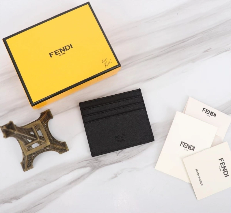 F**di wallets 4220a-0086