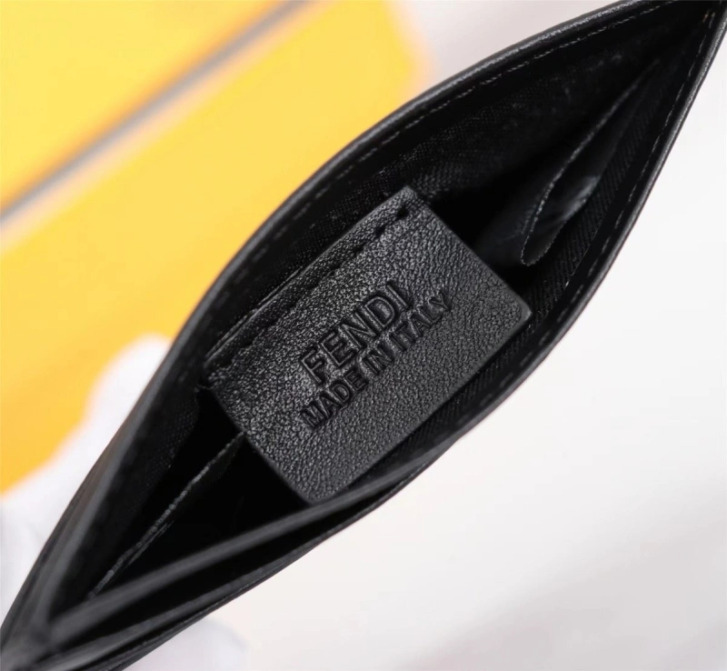 F**di wallets 4220a-0094