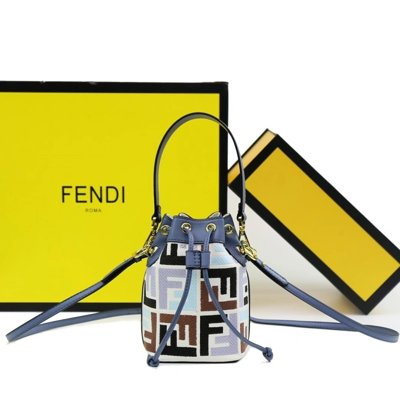 F**di bucket bags 4220a-0319