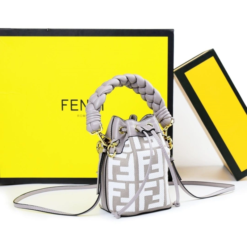 F**di bucket bags 4220a-0324