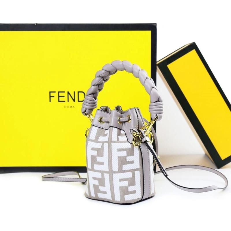 F**di bucket bags 4220a-0324