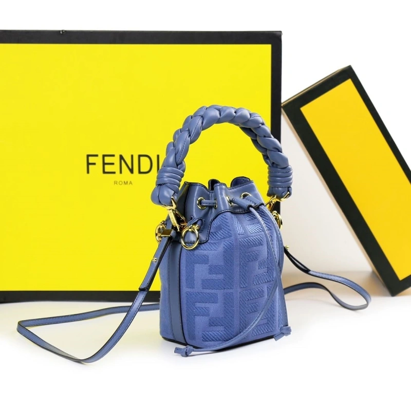 F**di bucket bags 4220a-0325