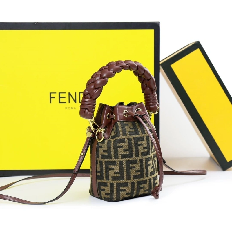 F**di bucket bags 4220a-0326