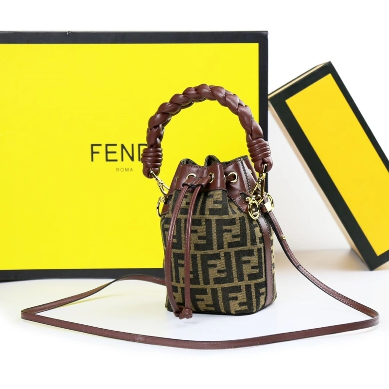 F**di bucket bags 4220a-0326