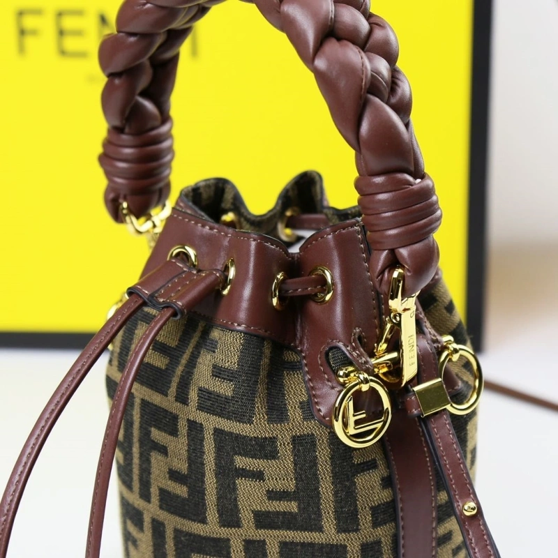 F**di bucket bags 4220a-0326