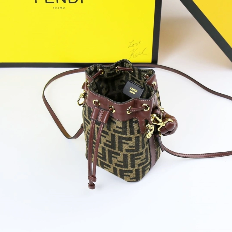 F**di bucket bags 4220a-0326