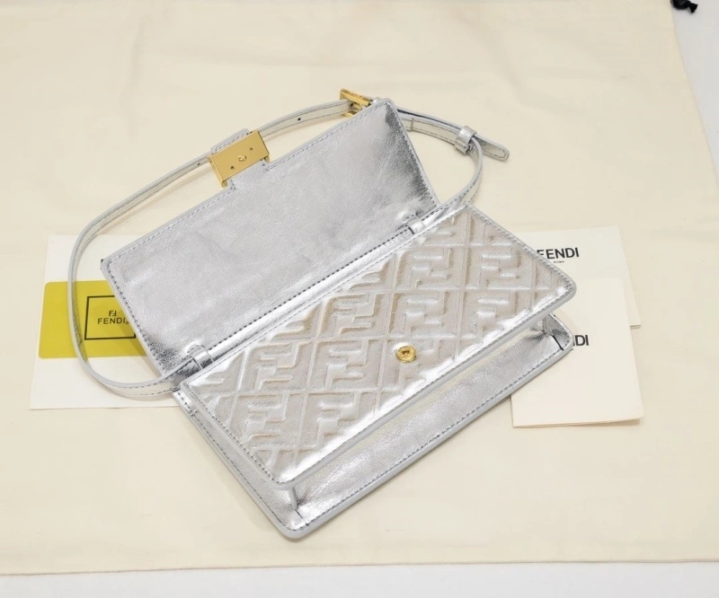 F**di top handle bags 4220a-0517