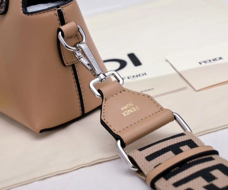 F**di top handle bags 4220a-0535