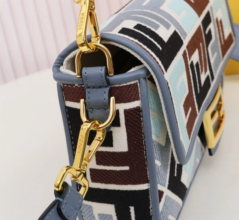 F**di top handle bags 4220a-0676