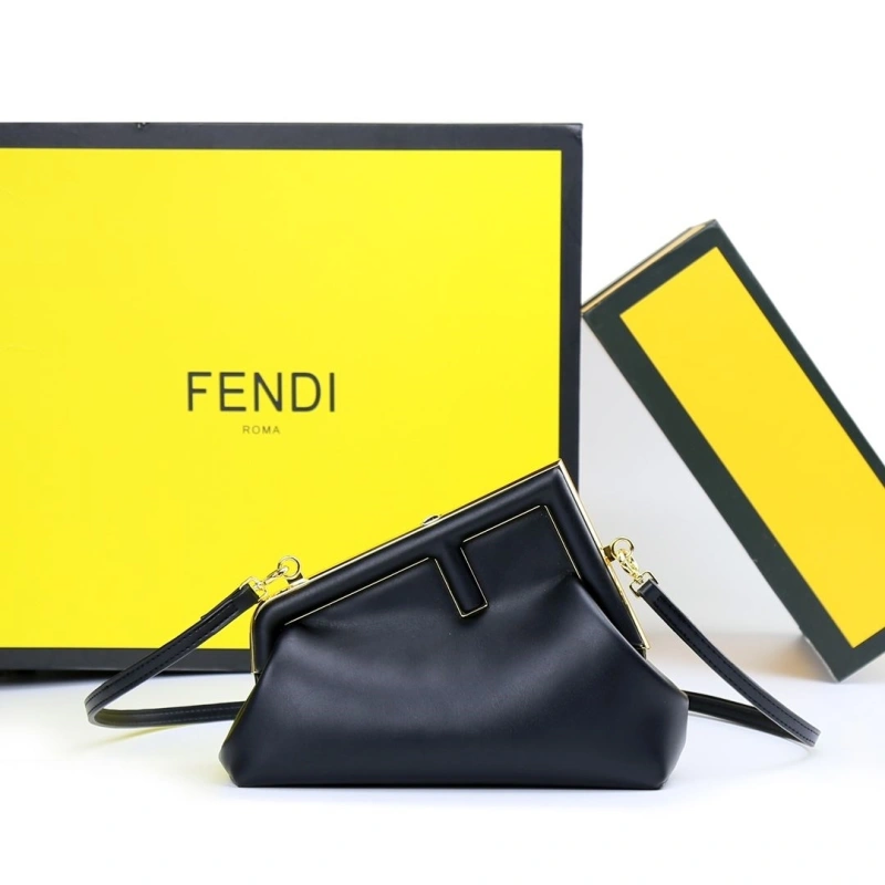 F**di first bags 4220a-0696