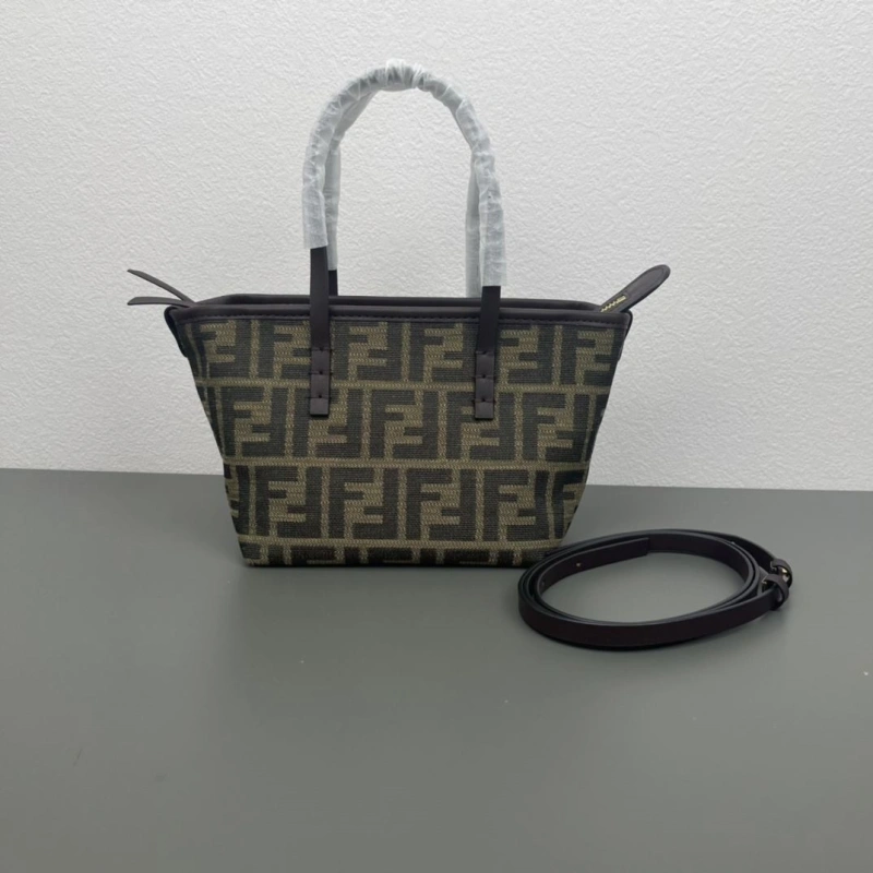 F**di shopping bags 4220a-0697