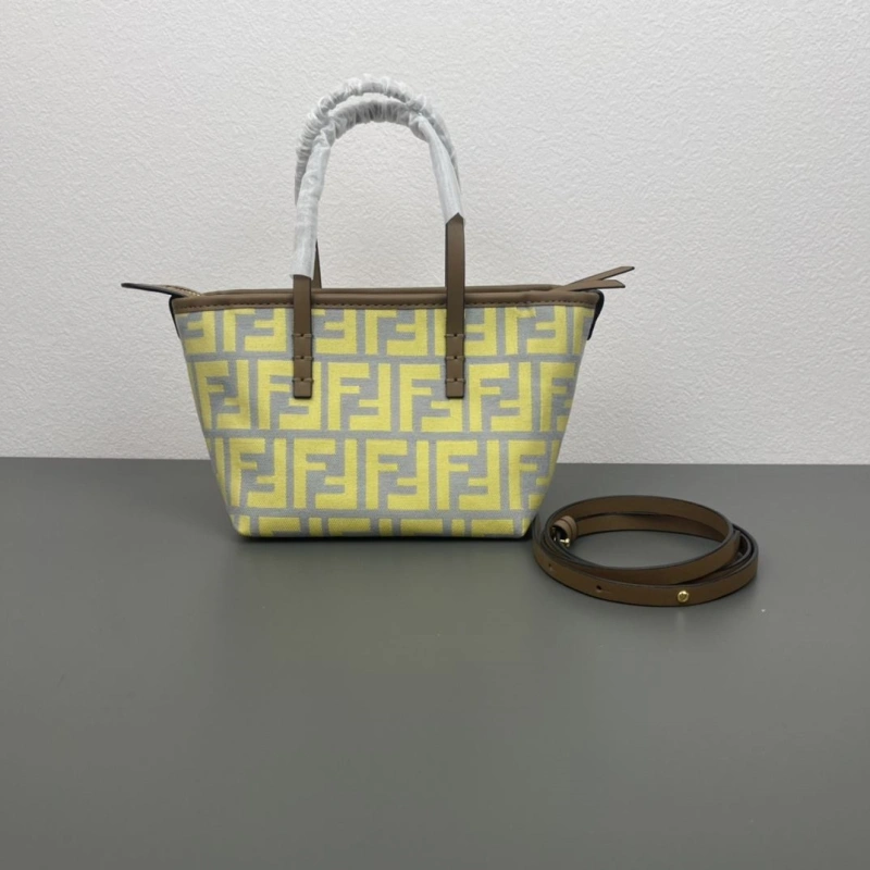 F**di shopping bags 4220a-0698