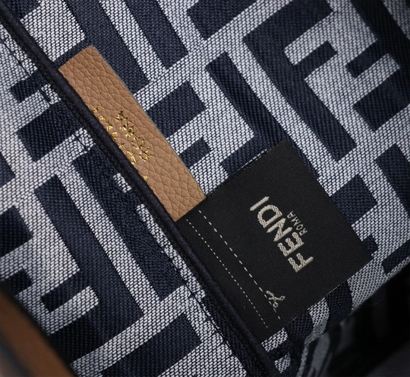 F**di shopping bags 4220a-0745