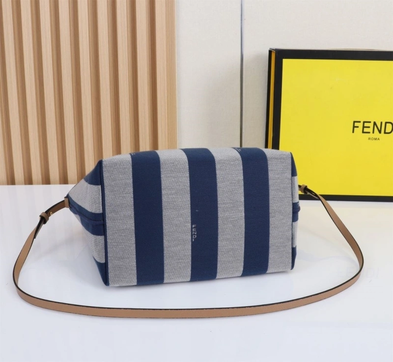 F**di shopping bags 4220a-0749