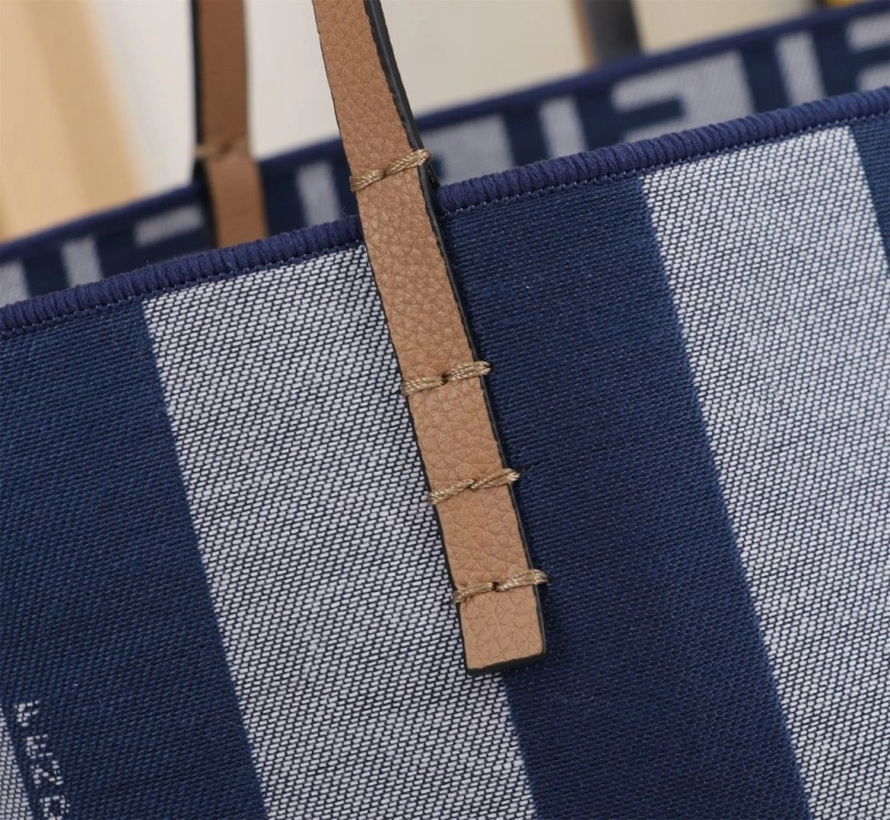 F**di shopping bags 4220a-0749