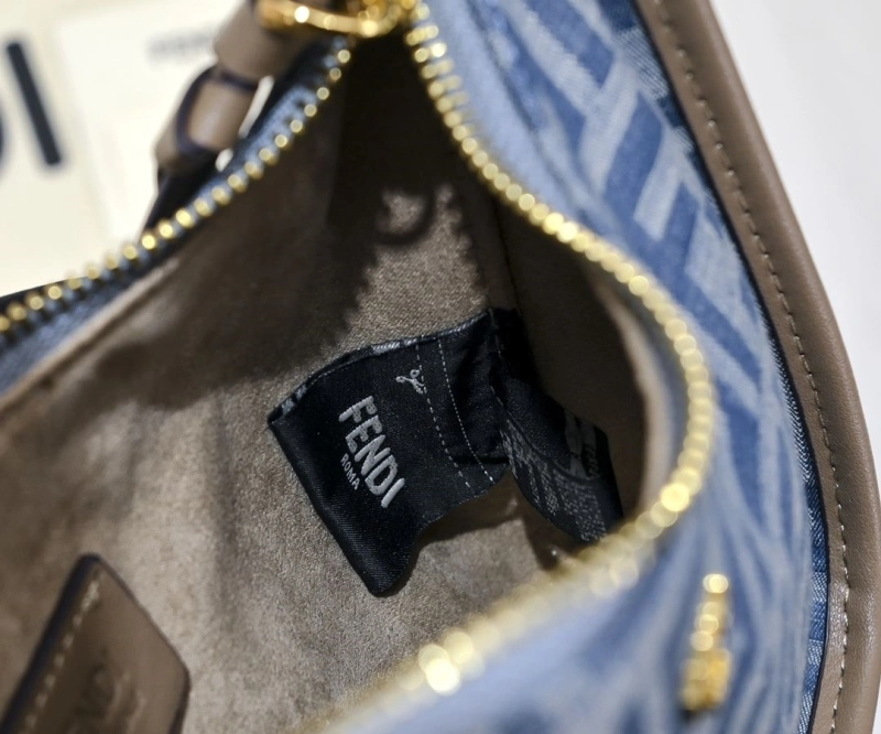 F**di top handle bags 4220c-0011