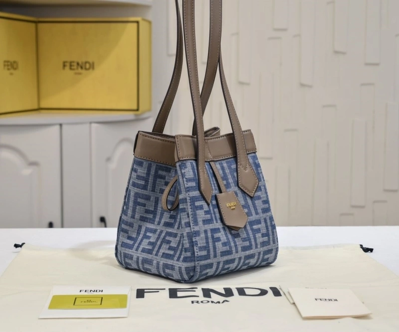 F**di shopping bags 4220c-0015