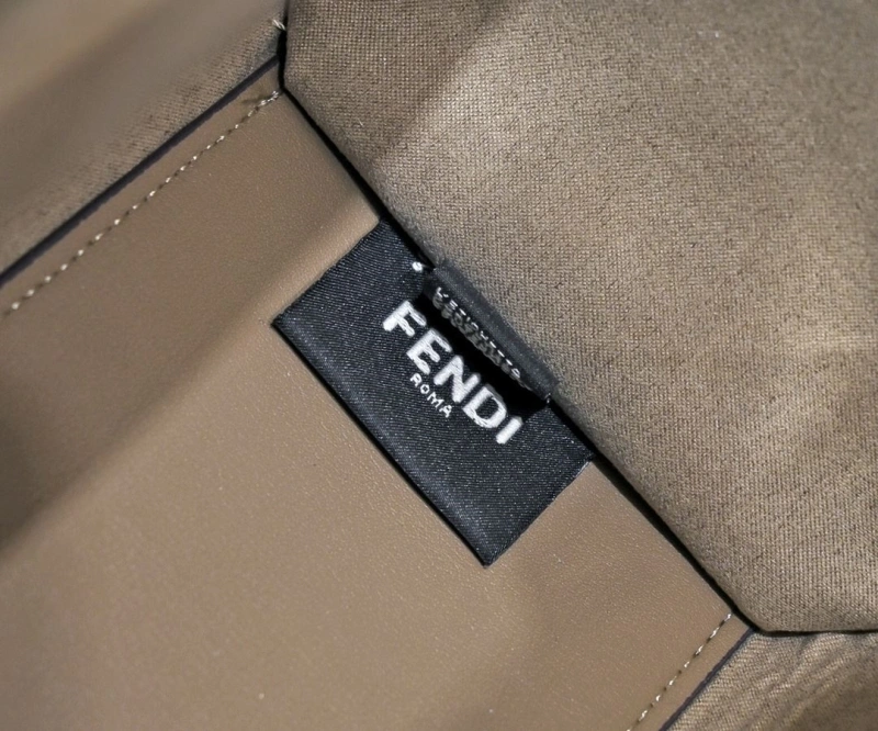 F**di shopping bags 4220c-0029