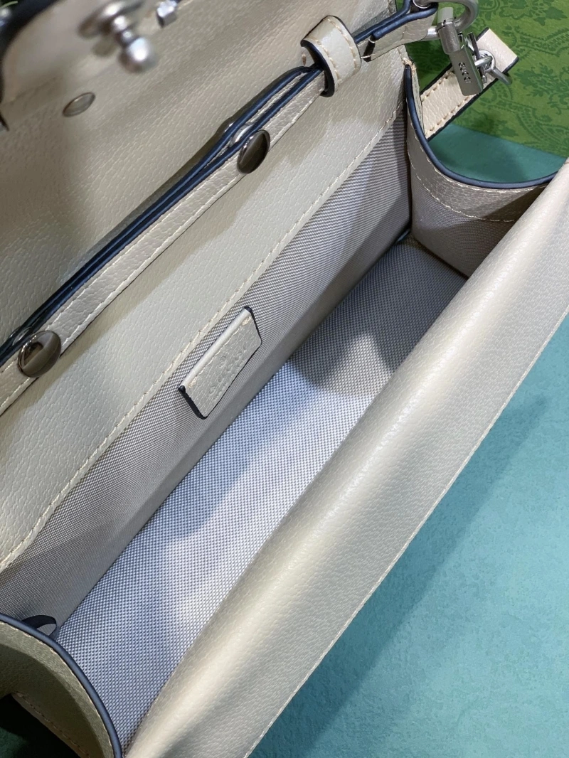 Gvc*1 top handle bags 4220c-0060