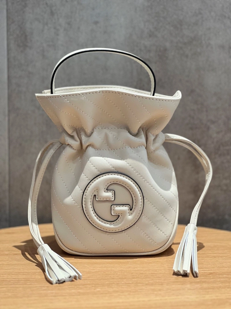 Gvc*1 bucket bags 4220c-0107