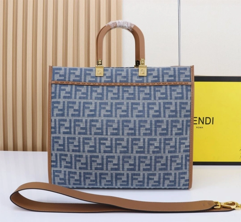 F**di shopping bags 4220c-0176