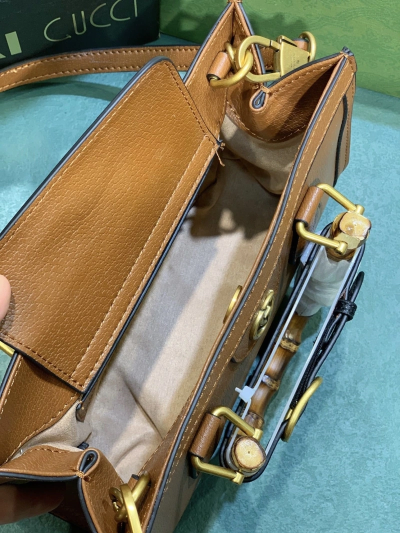 Gvc*1 top handle bags 4220c-0226