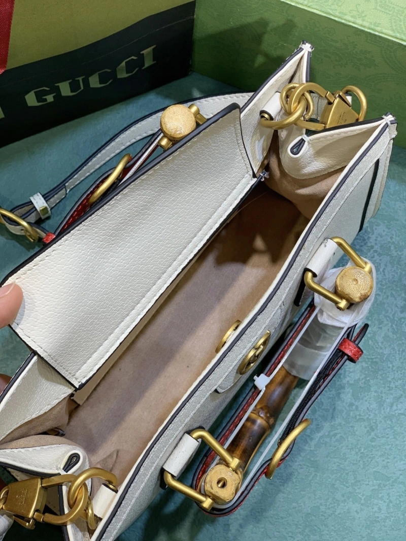 Gvc*1 top handle bags 4220c-0227
