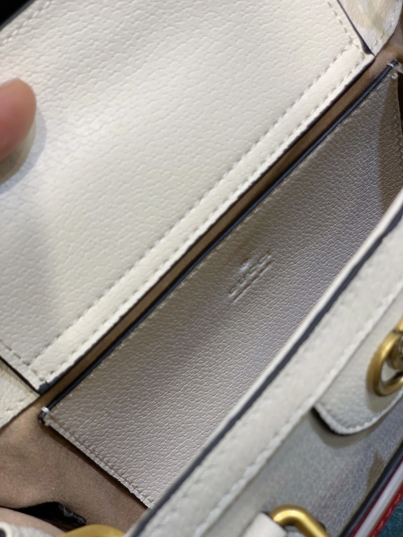 Gvc*1 top handle bags 4220c-0227