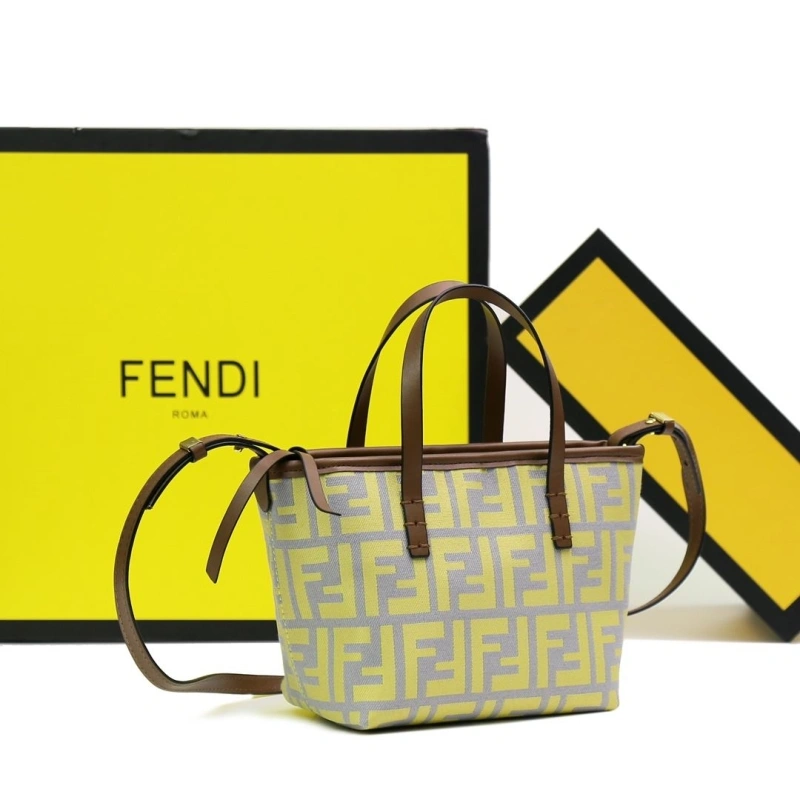 F**di shopping bags 4220c-0237