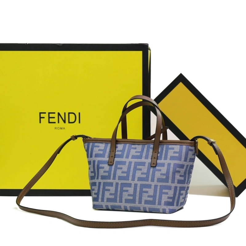 F**di shopping bags 4220c-0239