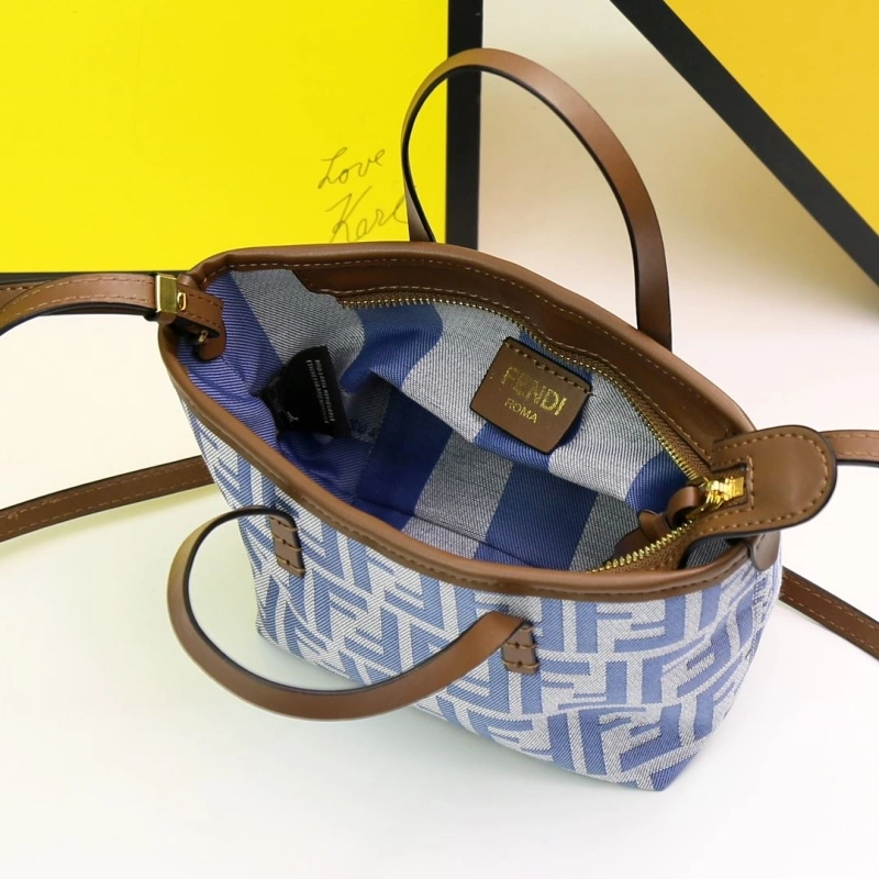 F**di shopping bags 4220c-0239