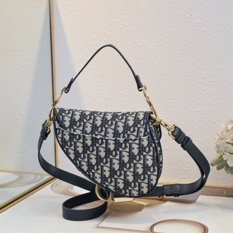 D10r saddle bags 4220c-0246